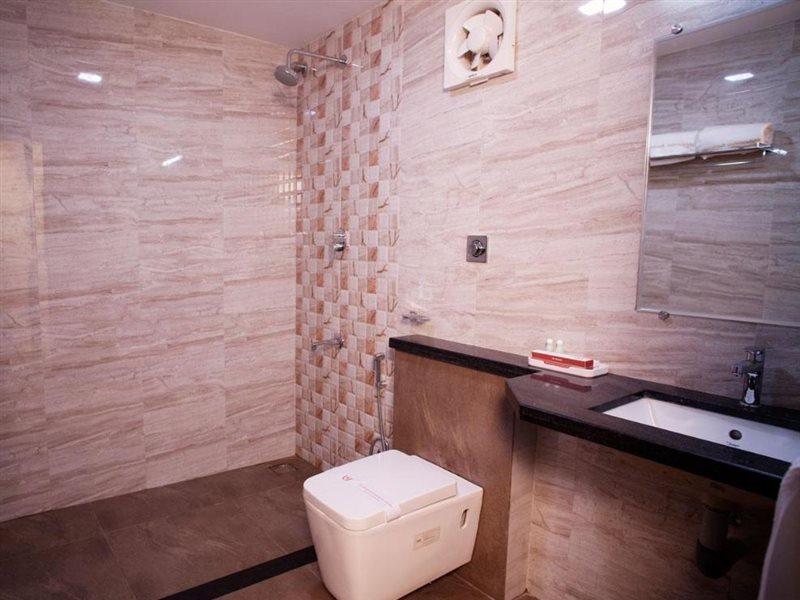 קולורו Hotel Mahalakshmi Residency מראה חיצוני תמונה