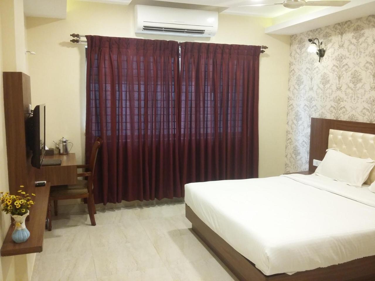קולורו Hotel Mahalakshmi Residency מראה חיצוני תמונה