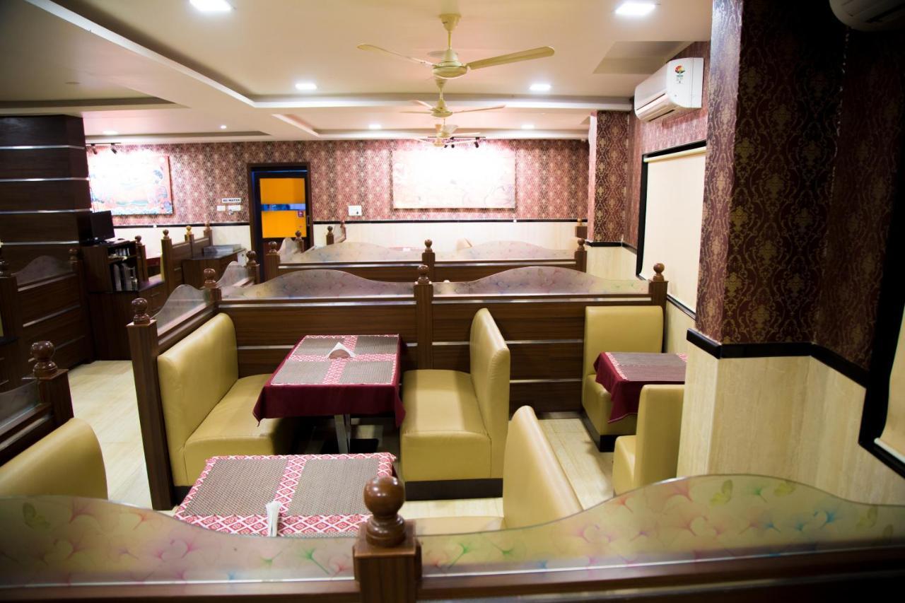 קולורו Hotel Mahalakshmi Residency מראה חיצוני תמונה